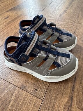 Stride Rite Flynn toddler sneaker sandal, size 9